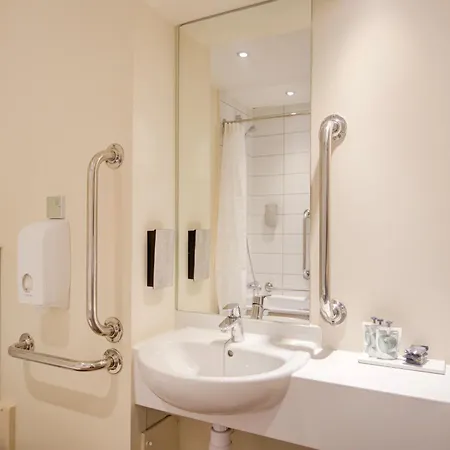 Belvilla Newport City Centre Hotel - Lifestyle Exterior photo