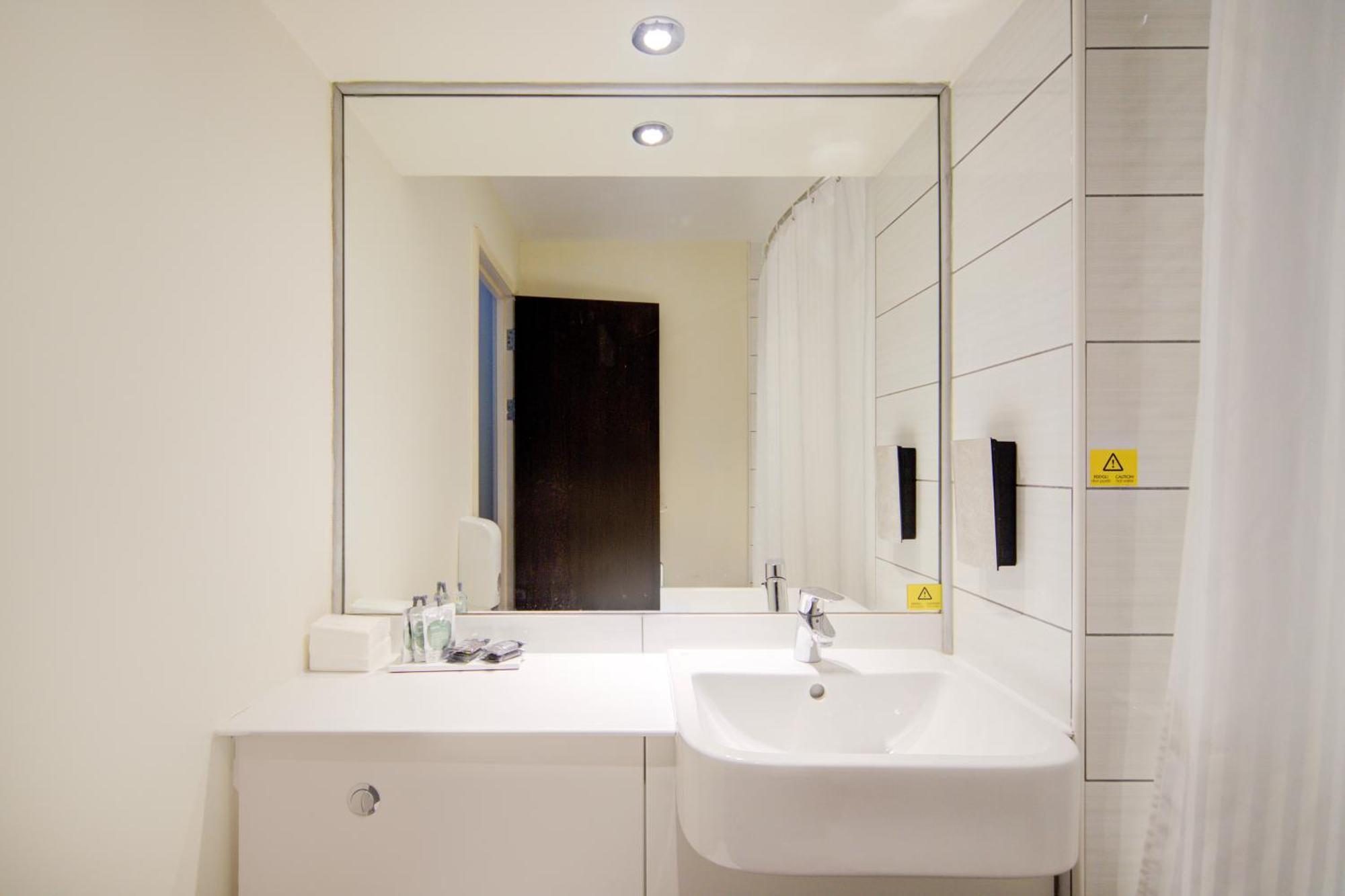 Belvilla Centre - Lifestyle Apartment Newport (Gwent)